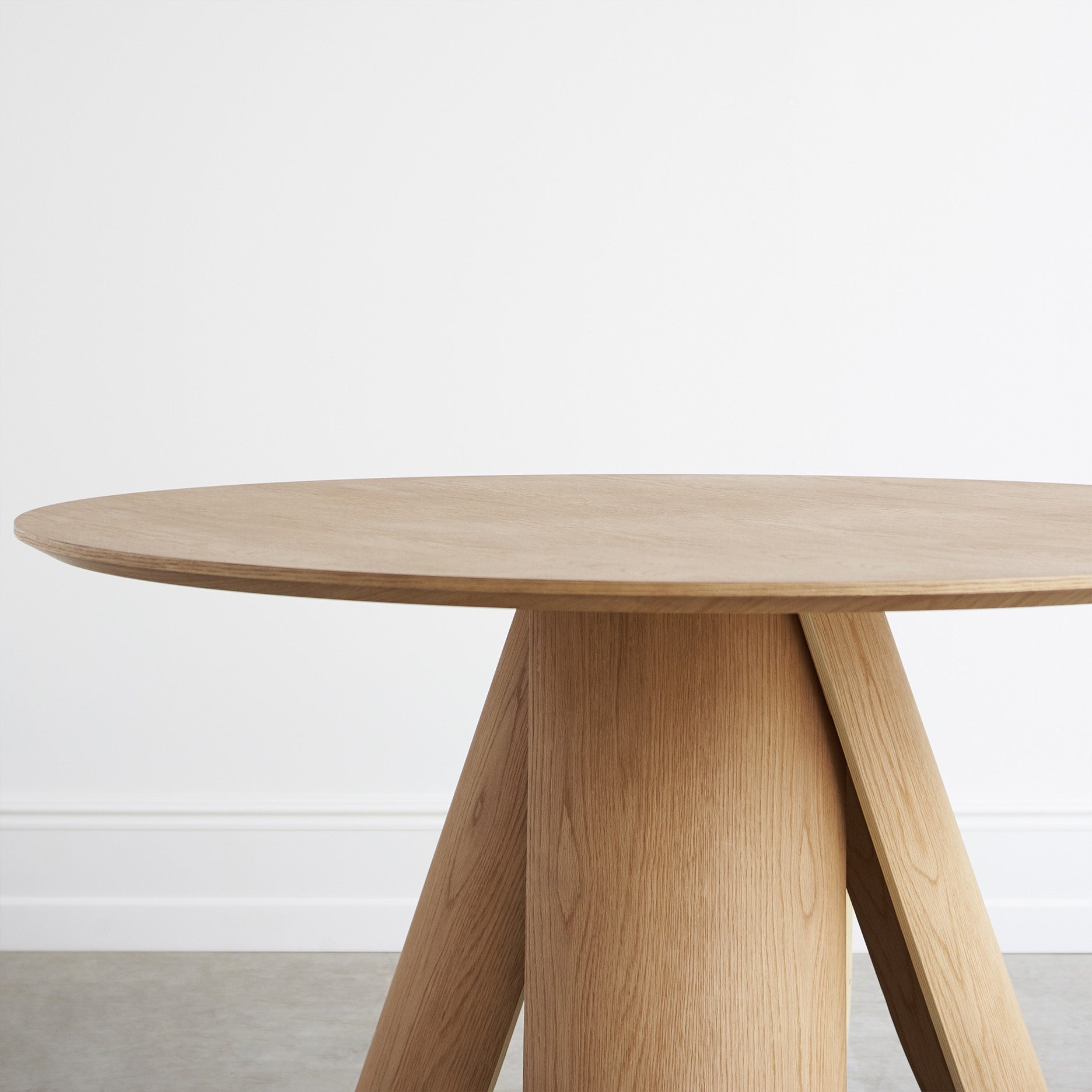 Sprout spisebord Ø120 cm